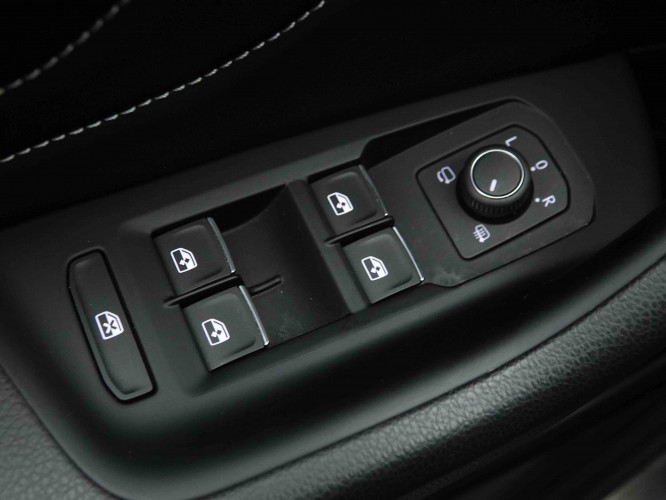 VOLKSWAGEN_VOLKSWAGEN_ARTEON_2653536_21.jpg
