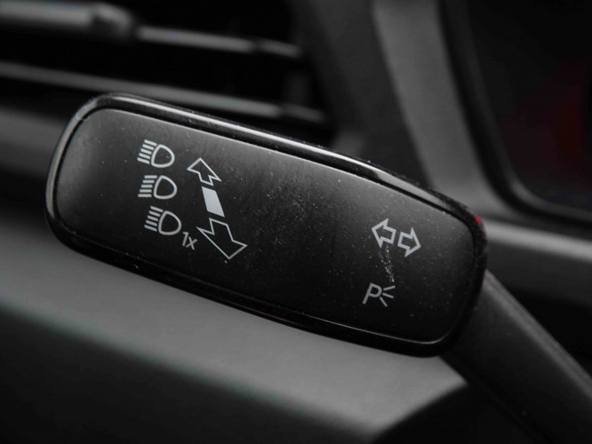 VOLKSWAGEN_VOLKSWAGEN_CADDY_2549440_19.jpg