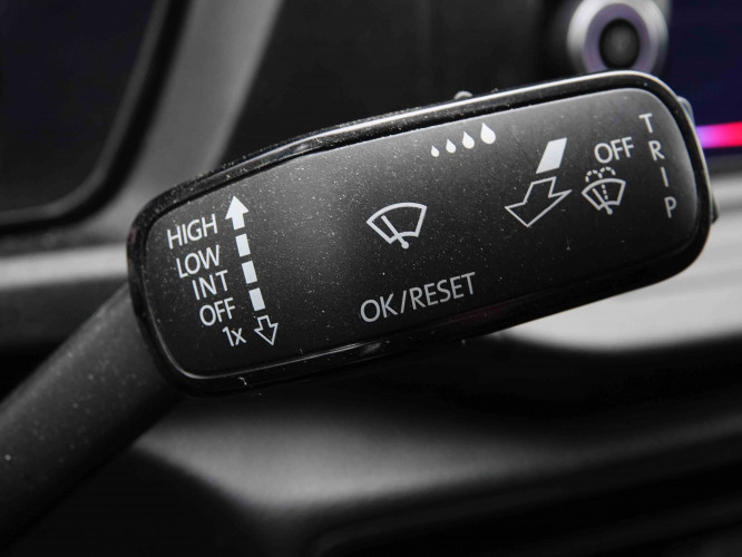 VOLKSWAGEN_VOLKSWAGEN_CADDY_2549440_20.jpg