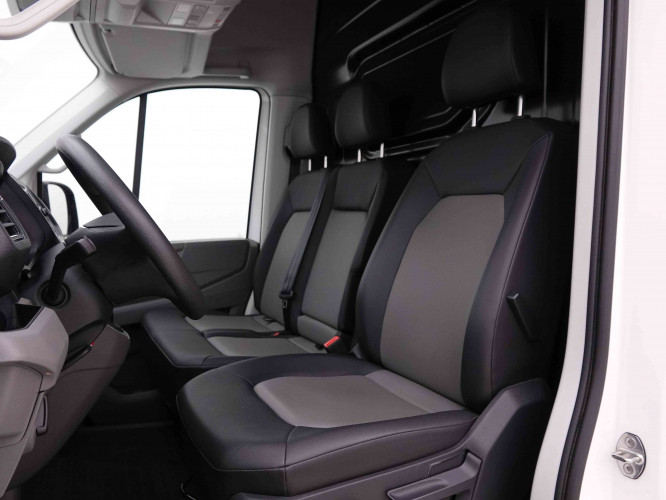 VOLKSWAGEN_VOLKSWAGEN_CRAFTER_2549001_7.jpg