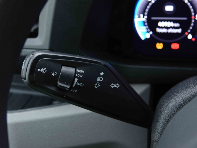 VOLKSWAGEN_VOLKSWAGEN_CRAFTER_2655075_15.jpg