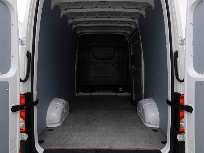 VOLKSWAGEN_VOLKSWAGEN_CRAFTER_2655075_5.jpg