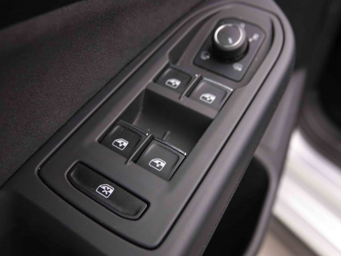 VOLKSWAGEN_VOLKSWAGEN_GOLF GTD_2549805_25.jpg