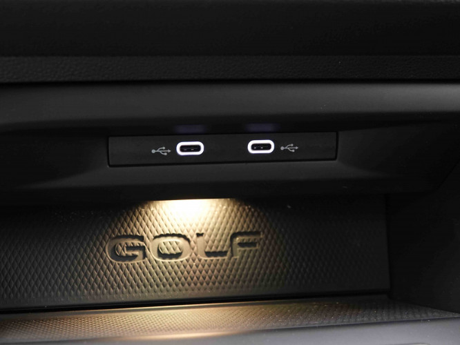 VOLKSWAGEN_VOLKSWAGEN_GOLF GTE_2551052_15.jpg