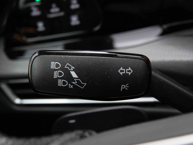 VOLKSWAGEN_VOLKSWAGEN_GOLF GTE_2551052_17.jpg