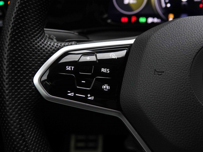 VOLKSWAGEN_VOLKSWAGEN_GOLF GTE_2551052_19.jpg