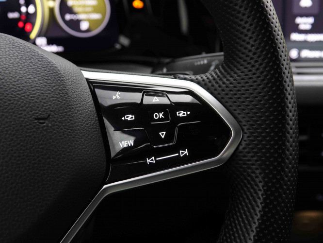 VOLKSWAGEN_VOLKSWAGEN_GOLF GTE_2551052_20.jpg