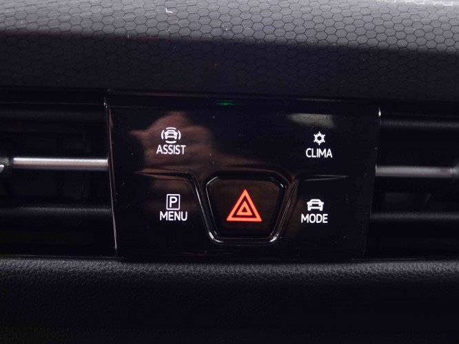 VOLKSWAGEN_VOLKSWAGEN_GOLF GTI_2548613_15.jpg