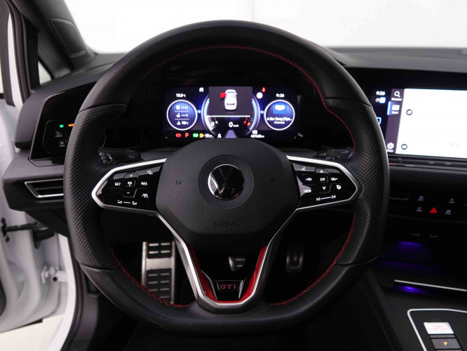 VOLKSWAGEN_VOLKSWAGEN_GOLF GTI_2548613_9.jpg