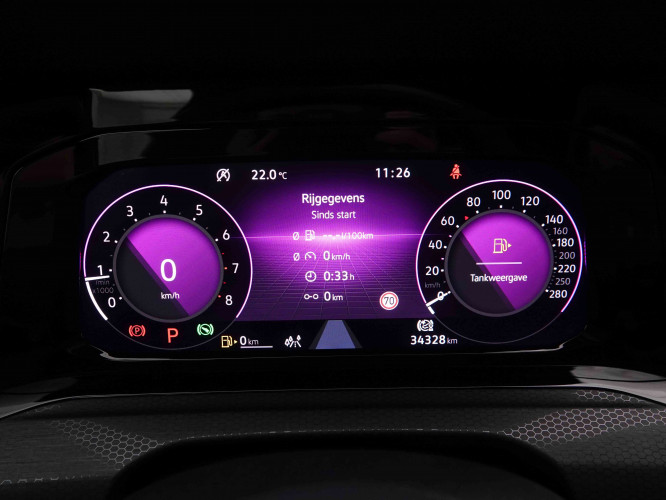 VOLKSWAGEN_VOLKSWAGEN_GOLF GTI_2549349_17.jpg
