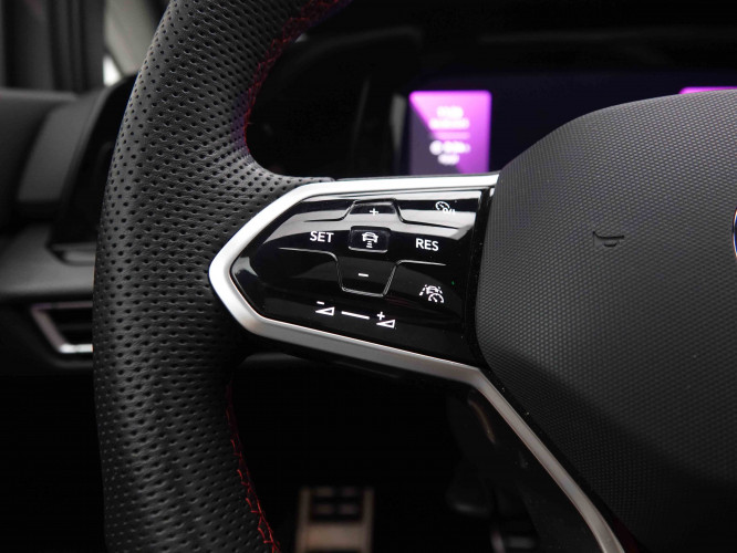 VOLKSWAGEN_VOLKSWAGEN_GOLF GTI_2549349_20.jpg