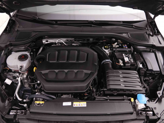 VOLKSWAGEN_VOLKSWAGEN_GOLF GTI_2549349_25.jpg