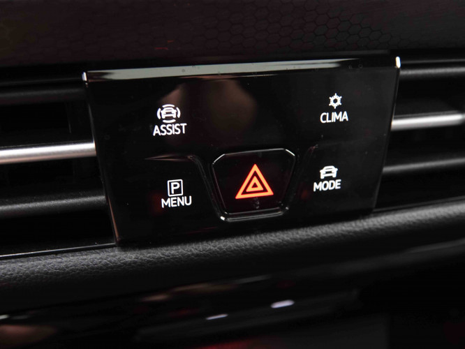 VOLKSWAGEN_VOLKSWAGEN_GOLF GTI_2549356_18.jpg