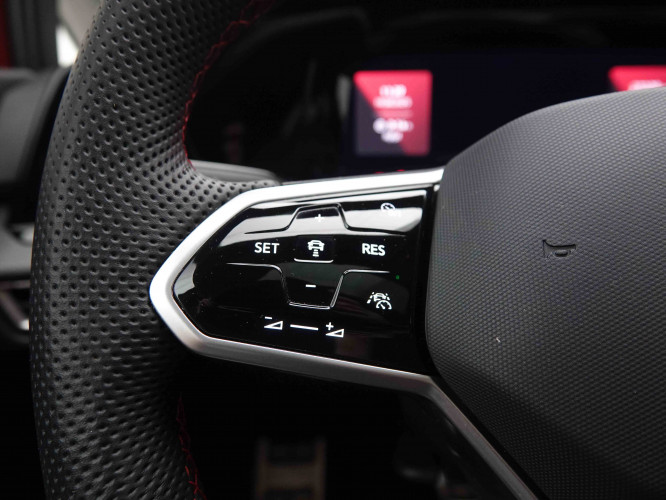 VOLKSWAGEN_VOLKSWAGEN_GOLF GTI_2549356_22.jpg
