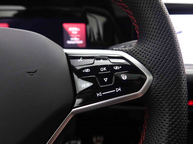 VOLKSWAGEN_VOLKSWAGEN_GOLF GTI_2549356_23.jpg