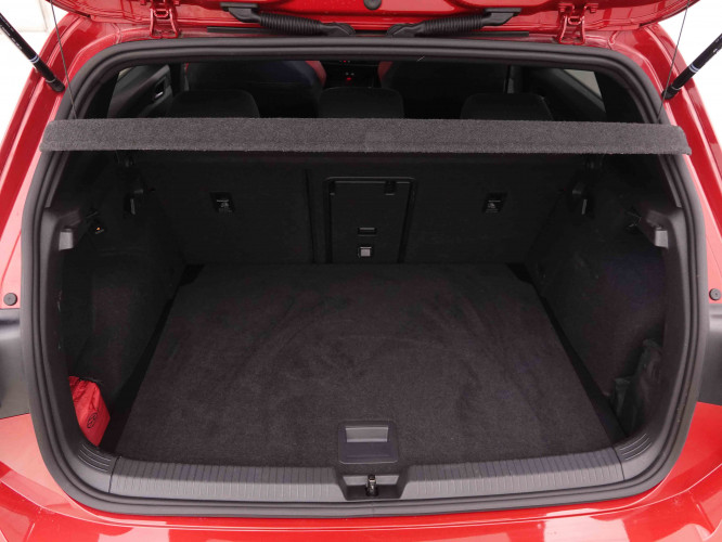 VOLKSWAGEN_VOLKSWAGEN_GOLF GTI_2549356_5.jpg