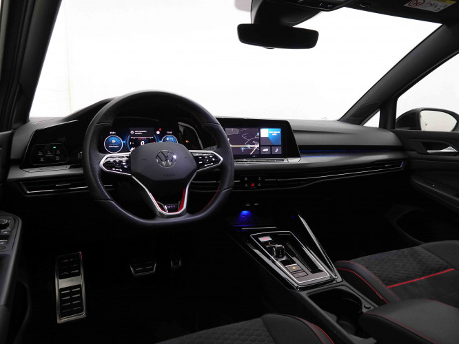 VOLKSWAGEN_VOLKSWAGEN_GOLF GTI_2549455_7.jpg