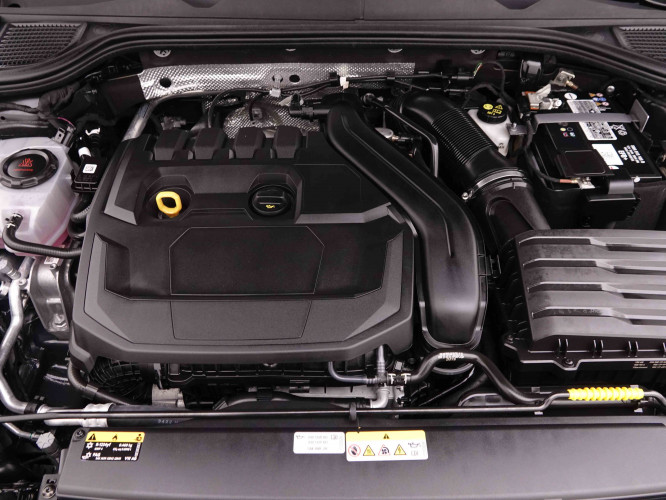 VOLKSWAGEN_VOLKSWAGEN_GOLF_2548346_21.jpg