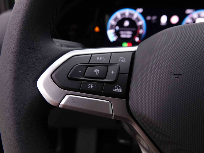 VOLKSWAGEN_VOLKSWAGEN_GOLF_2549115_18.jpg