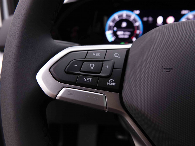 VOLKSWAGEN_VOLKSWAGEN_GOLF_2549117_18.jpg