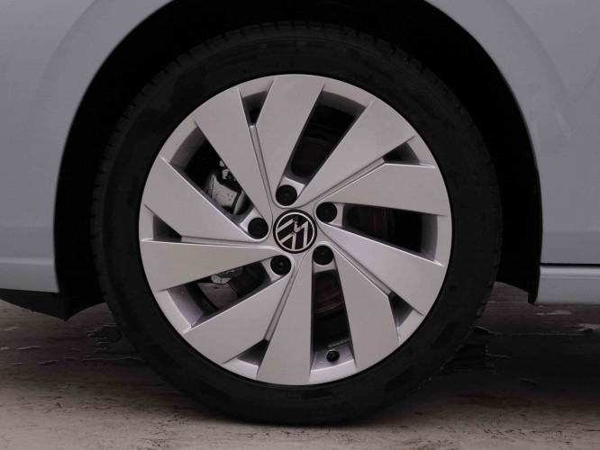 VOLKSWAGEN_VOLKSWAGEN_GOLF_2549117_21.jpg
