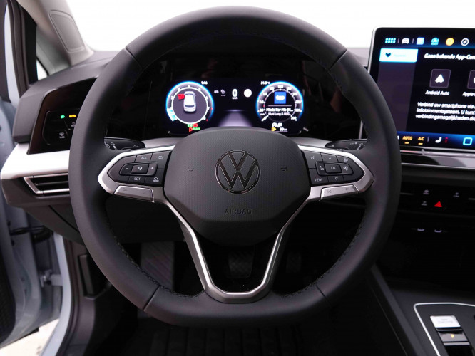 VOLKSWAGEN_VOLKSWAGEN_GOLF_2549118_9.jpg