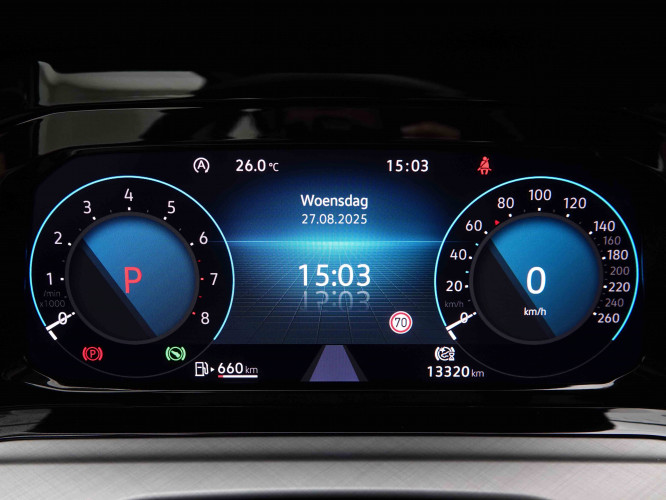 VOLKSWAGEN_VOLKSWAGEN_GOLF_2549886_17.jpg