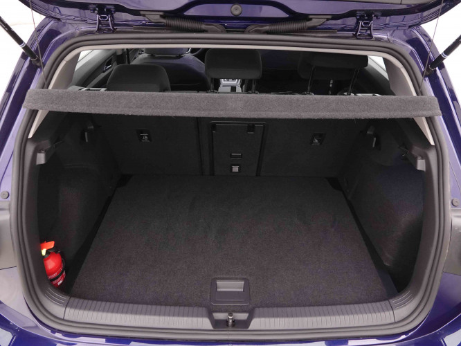 VOLKSWAGEN_VOLKSWAGEN_GOLF_2549886_5.jpg