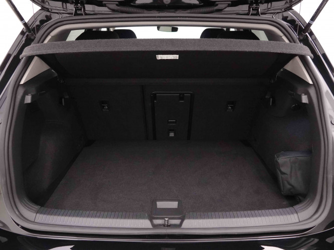 VOLKSWAGEN_VOLKSWAGEN_GOLF_2652369_5.jpg