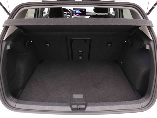 VOLKSWAGEN_VOLKSWAGEN_GOLF_2652370_5.jpg