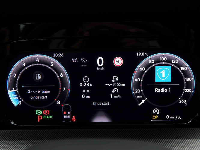 VOLKSWAGEN_VOLKSWAGEN_GOLF_2654720_16.jpg