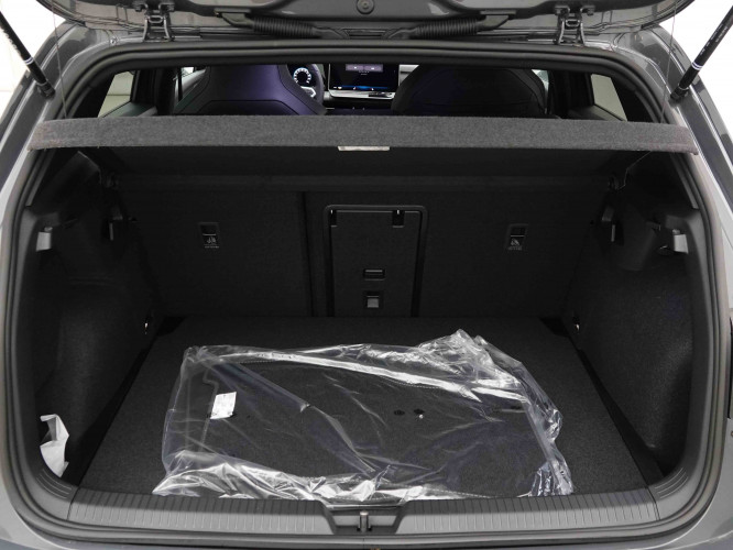 VOLKSWAGEN_VOLKSWAGEN_GOLF_2654720_5.jpg