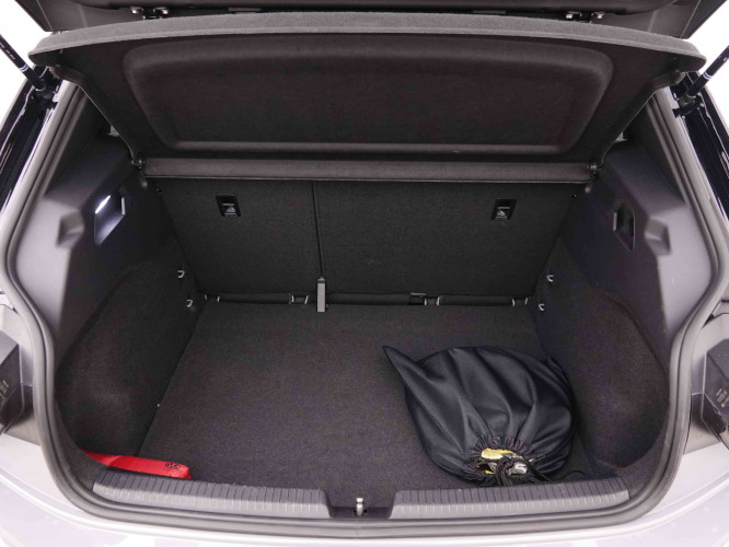 VOLKSWAGEN_VOLKSWAGEN_ID.3_2548316_5.jpg