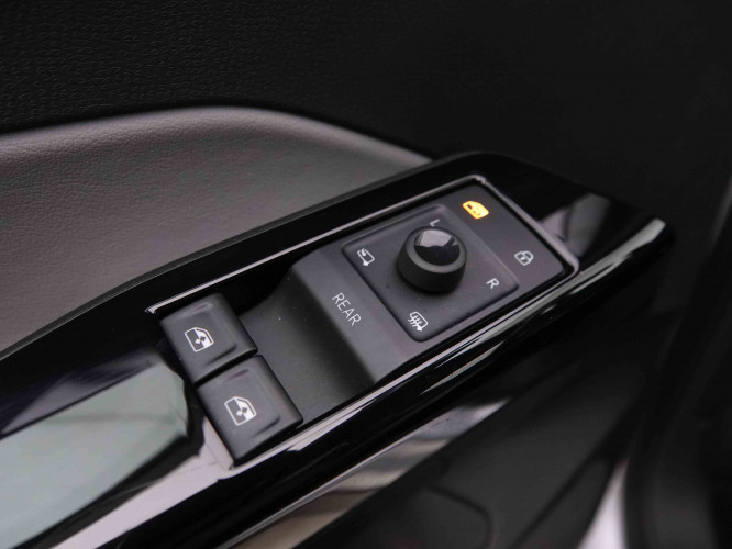 VOLKSWAGEN_VOLKSWAGEN_ID.3_2548757_18.jpg