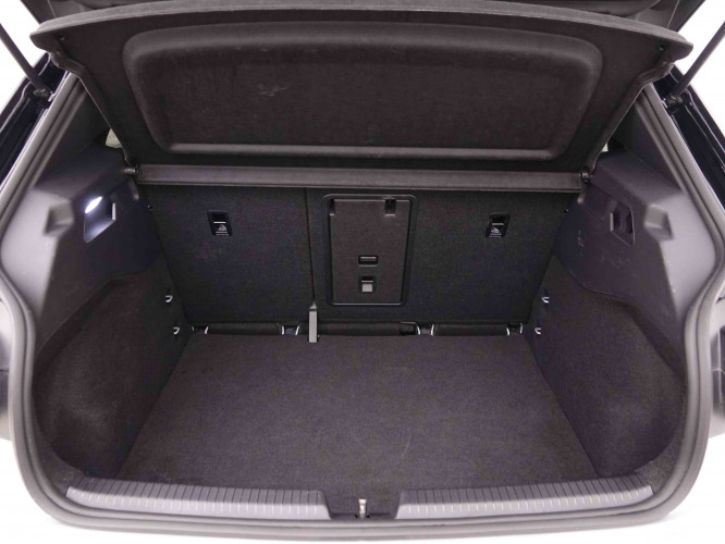VOLKSWAGEN_VOLKSWAGEN_ID.3_2548757_5.jpg