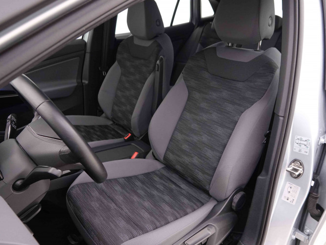 VOLKSWAGEN_VOLKSWAGEN_ID.4_2548921_6.jpg