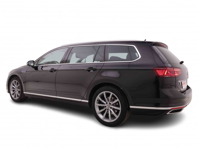 VOLKSWAGEN_VOLKSWAGEN_PASSATVAR_2548423_2.jpg