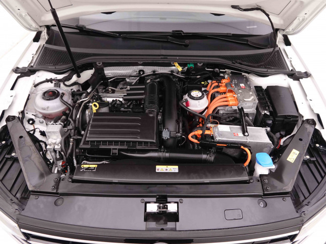 VOLKSWAGEN_VOLKSWAGEN_PASSATVAR_2548432_24.jpg