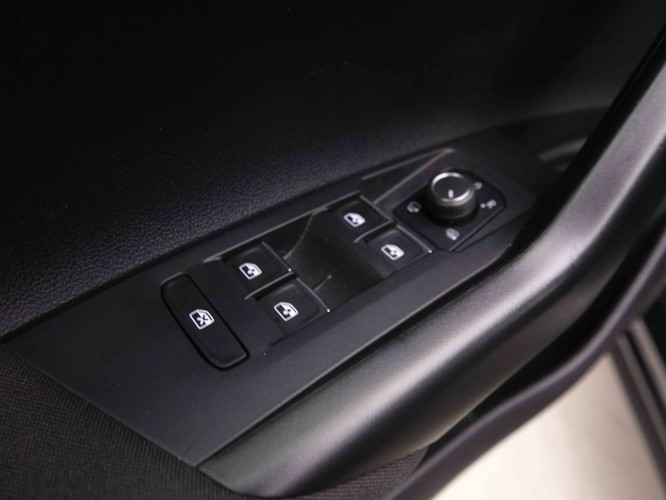 VOLKSWAGEN_VOLKSWAGEN_POLO GTI_2551103_21.jpg