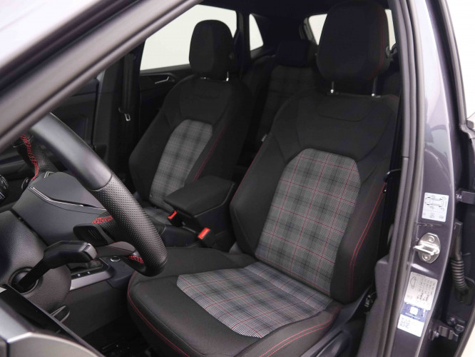 VOLKSWAGEN_VOLKSWAGEN_POLO GTI_2551105_6.jpg