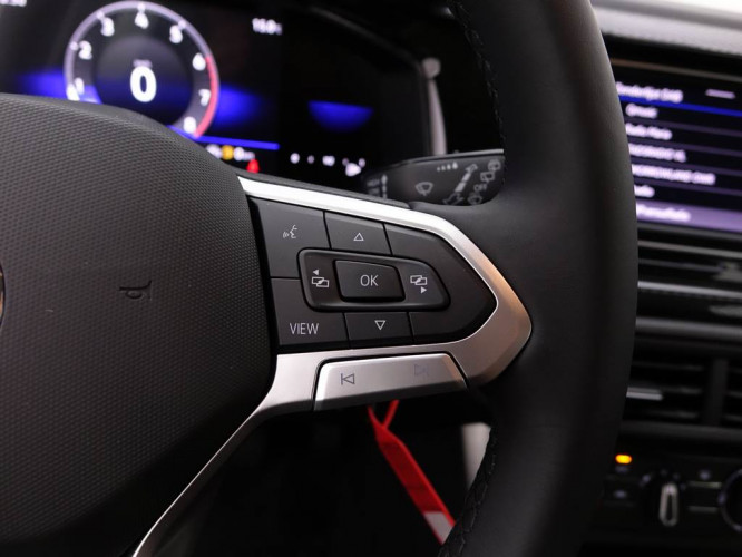 VOLKSWAGEN_VOLKSWAGEN_POLO_2548986_16.jpg