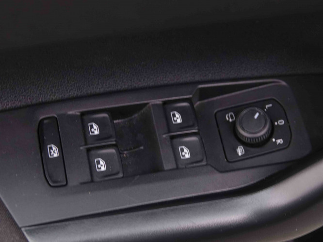 VOLKSWAGEN_VOLKSWAGEN_TAIGO_2549404_16.jpg