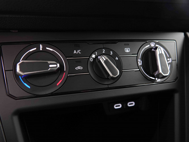 VOLKSWAGEN_VOLKSWAGEN_TAIGO_2551615_12.jpg VOLKSWAGEN_VOLKSWAGEN_TAIGO_2551615_12.jpg