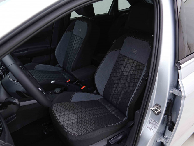 VOLKSWAGEN_VOLKSWAGEN_TAIGO_2655331_6.jpg