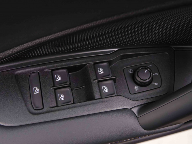 VOLKSWAGEN_VOLKSWAGEN_TAYRON_2548696_25.jpg