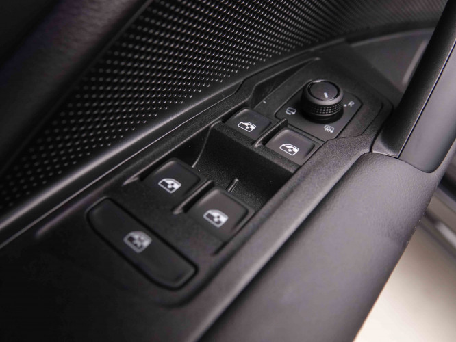 VOLKSWAGEN_VOLKSWAGEN_TAYRON_2549837_22.jpg