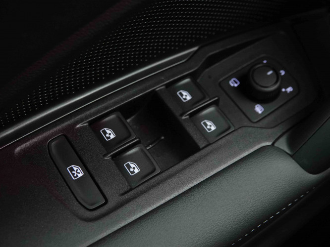 VOLKSWAGEN_VOLKSWAGEN_TAYRON_2653425_74.jpg