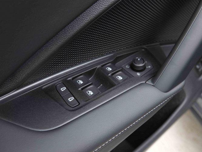 VOLKSWAGEN_VOLKSWAGEN_TAYRON_2654827_22.jpg