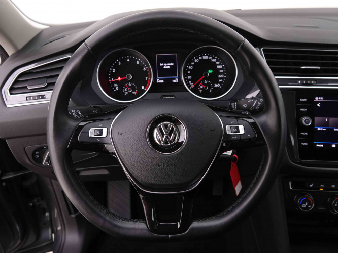 VOLKSWAGEN_VOLKSWAGEN_TIGUANALLS_2548379_11.jpg