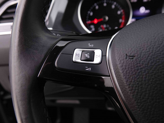 VOLKSWAGEN_VOLKSWAGEN_TIGUANALLS_2548379_17.jpg